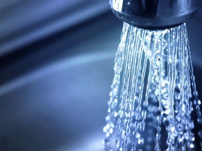 ahorrar-agua-potable-en-casa-grupo-hidráulica